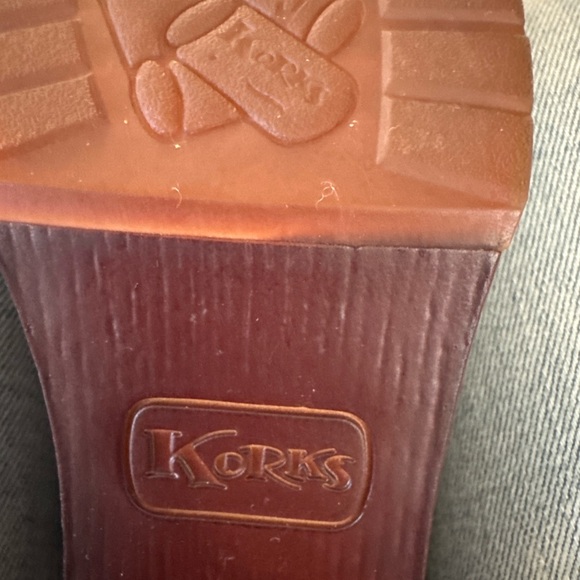 Korks Women Brown Platform Ankle Booties Chunky Block Heel Size 9.5 - Picture 8 of 8